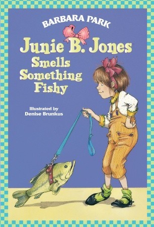 Junie B. Jones #12 : Smells Something Fishy - Paperback