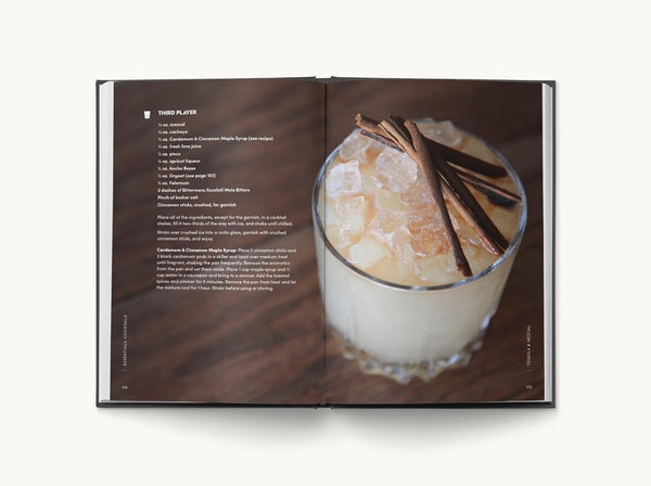 Essentials Cocktails : Over 500 Classic Recipes - Hardback