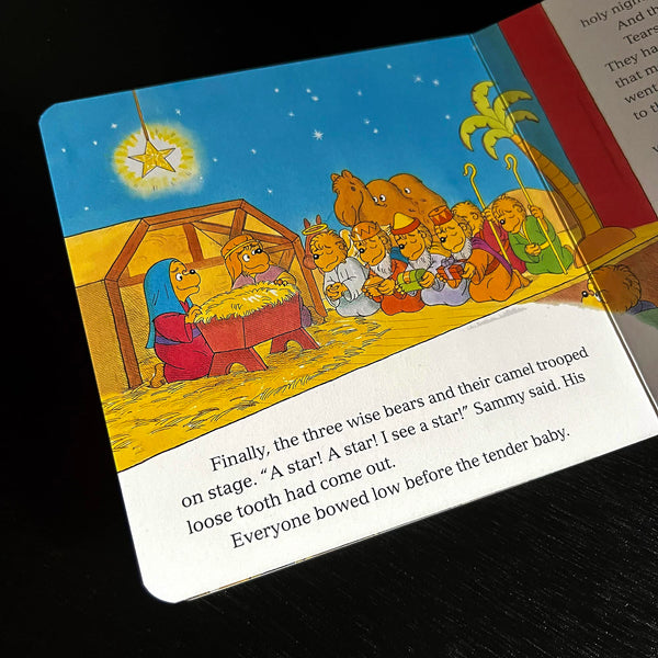 The Berenstain Bears And The Joy Of Giving For Little Ones - Board Book