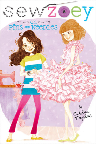 Sew Zoey #2 : On Pins and Needles - Paperback