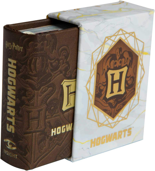 Harry Potter: Hogwarts School of Witchcraft and Wizardry - Hardback (Tiny Books)