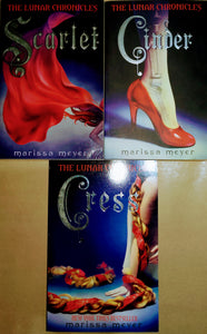 The Lunar Chronicles Collection 1-4 : Paperback